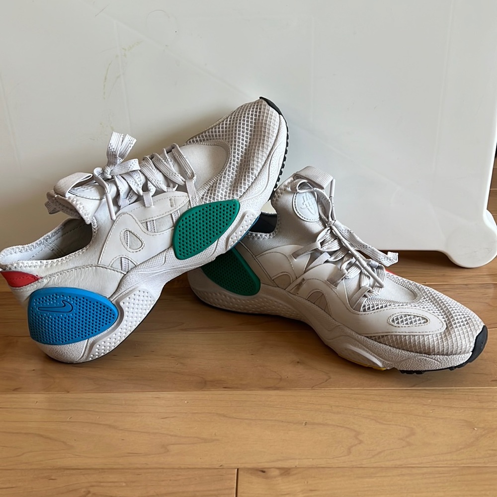 nike edge huarache sneakers
